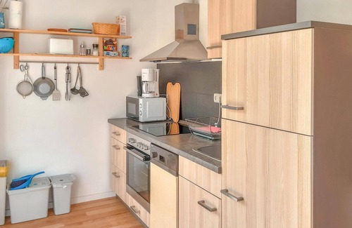 Behrenhoff House | Nice home in Behrenhoff with kitchen