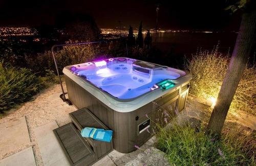 Pobri House | Nice home in Bregi with house sea view