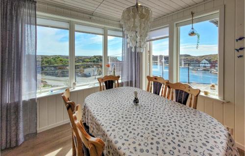 Bomlo House | Nice Home In Bremnes With Wifi