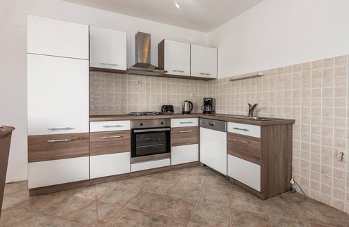 Cista Velika House | Nice home in Cista Velika with WiFi