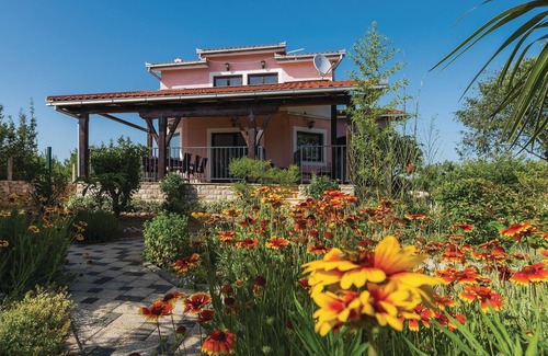 Cista Velika House | Nice home in Cista Velika with WiFi
