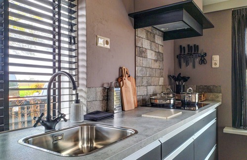 Daarle House | Nice home in Daarle with sauna