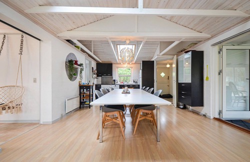 Egsmark Strand House | Nice home in Ebeltoft with kitchen