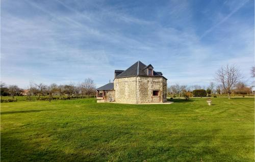 Morainville-Jouveaux House | Nice Home In Morainville Jouvaux