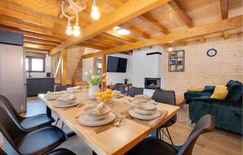 Bjelovar House | Nice Home In Gornje Plavnice With Wifi