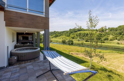 Barilovic House | Nice home in Kosijersko Selo