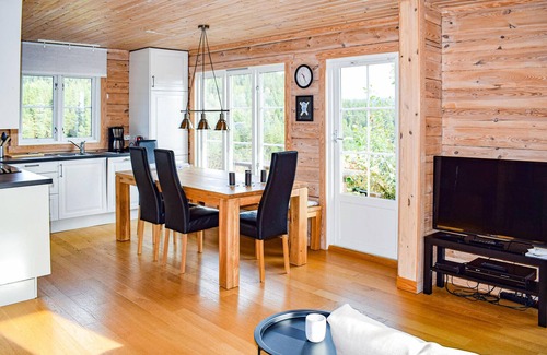 Kongsberg House | Nice home in Kongsberg with sauna