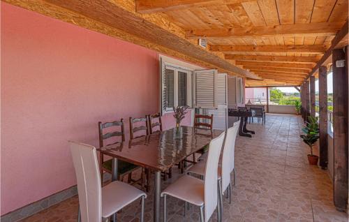 Sibenik House | Nice Home In Konjevrate With Wifi