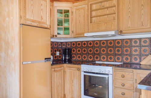 Lenhovda House | Nice home in Lenhovda with kitchen