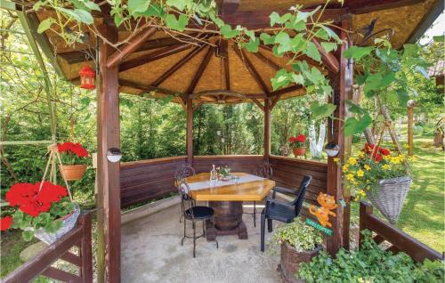 Licko Lesce House | Nice Home In Licko Lesce With Wifi