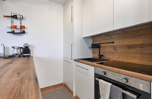Sveti Juraj na Bregu House | Nice home in Lopatinec with kitchen