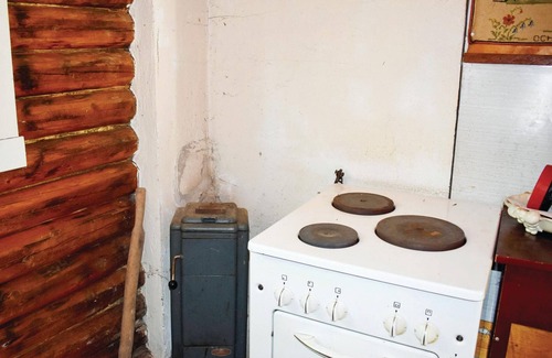 Mansarp House | Nice home in Månsarp with kitchen