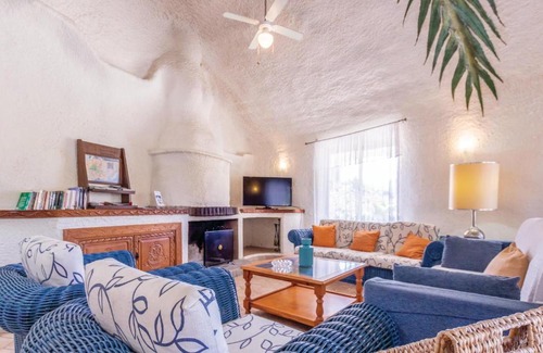 Monda House | Nice home in Monda with 5 Bedrooms, WiFi and Outdoor swimming pool