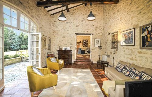 Saint-Ferme House | Nice Home In Monsegur