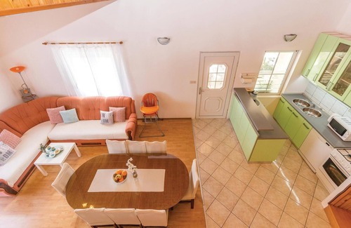 Benkovac House | Nice home in Nadin with WiFi