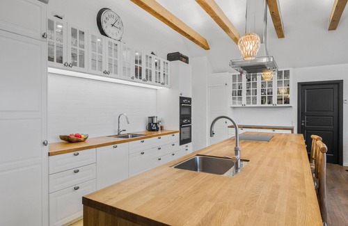 Hou House | Nice home in Odder with house sea view