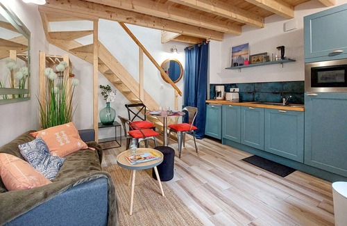 Loguivy House | Nice home in Ploubazlanec with kitchen