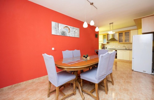 Primorski Dolac House | Nice home in Primorski Dolac with sauna