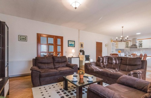 Donji Prolozac House | Nice home in Prolozac Donji with WiFi