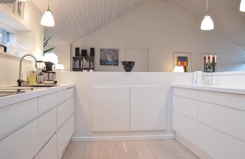 Klegod Strand House | Nice home in Ringkøbing with kitchen