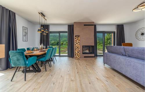 Brusane House | Nice Home In Rizvanusa With Sauna