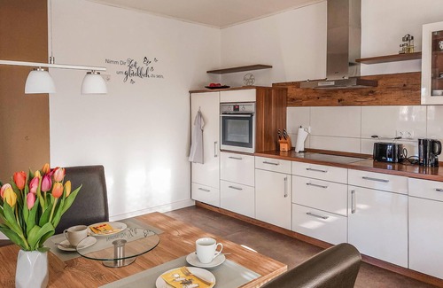 Schneverdingen House | Nice home in Schneverdingen with WiFi