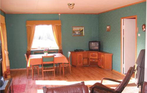 Ha House | Nice Home In Sirevåg With Kitchen