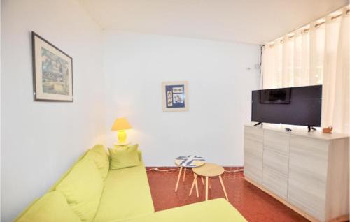 Torreilles-Plage House | Nice Home In Torreilles With Kitchen