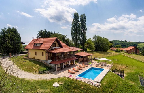 Medimurje House | Nice home in Zelezna Gora with sauna