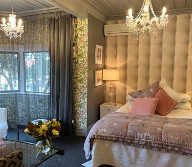New Plymouth Hotel | Nice Hotel