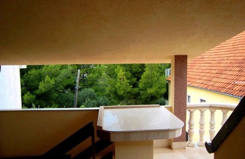 Zaboric Apartment | Nice house in a quiet location - only 2 apartments - sea view -ca. 30 m to the beach