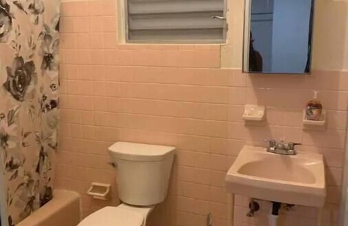 Mayaguez Pueblo House | Nice House near University of Mayaguez with covered and gated car parking.