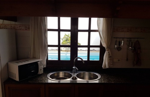 Caleta de Famara House | Nice house, private pool, WIFI, near to the beach.