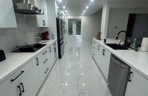 London House | Nice house walking distance to western university，3500sq renovation property