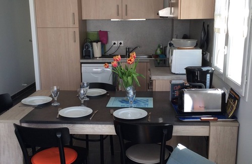 Loix House | Nice house with garage and enclosed garden in the center of Loix for 4 people