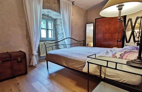 Pican Villa | Nice house with pool and jacuzzi surrounded by nature