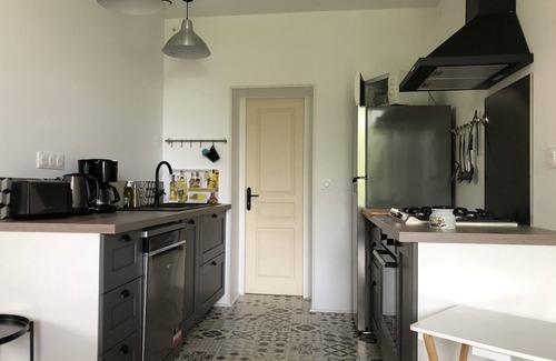 Aubiac House | Nice House With Terrace in the Countryside