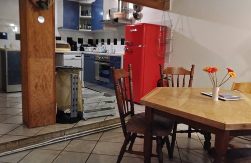 Neuendorf-Sachsenbande Apartment | Nice, large animal and family-friendly apartment in the Wilstermarsch