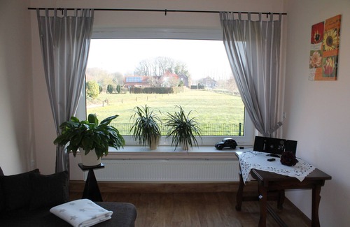 Wettringen House | Nice, large apartment for 6 people, outside, pets welcome