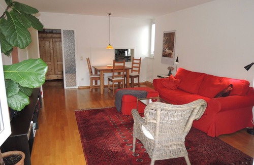 Stuhlinger-Eschholz Apartment | Nice large apartment, non-smoking, 64 sqm, 1 bedroom, 1 living room for max 3 people