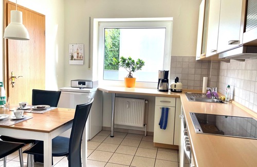 Burgeresch Apartment | Nice living in a quiet and central location - 2 bedrooms/WM/TR/1 car parking space