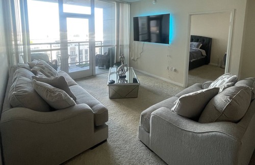 Central San Pedro Condo | Nice luxury 2bed 2 baths condo with patio/balcony