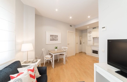 Old Town Apartment | Nice new apartment in the historic center of Cadiz
