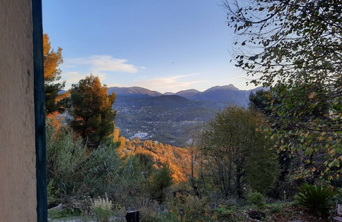 Contes House | Nice peaceful house with swimming pool on the mountains near the sea