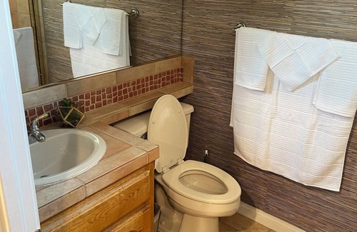 River Oaks House | Nice place to stay if you don’t want to to deal with Hotels rooms