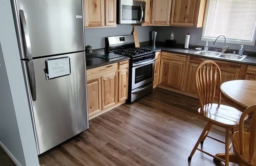 Linwood House | Nice private secluded location sits on 20 wooded acres.