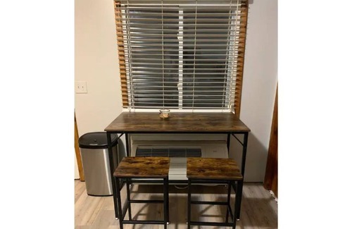North Lakeport Apartment | Nice quiet spot Fresh remodeled efficiency apartment #2