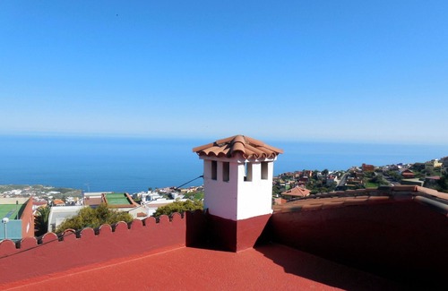 San Juan de la Rambla Ski Chalet | Nice, quiet vacation rental home, 3 bedr. views over the sea + mountains, Wifi