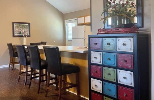 Oxford House | Nice Quiet House, Great Location