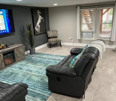 Hickory Hills Apartment | Nice quite and cozy apartment